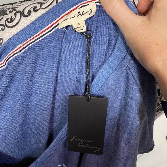Jane & Delancey blue “blessed” short sleeve t-shirt with drawstring - Picture 8 of 8